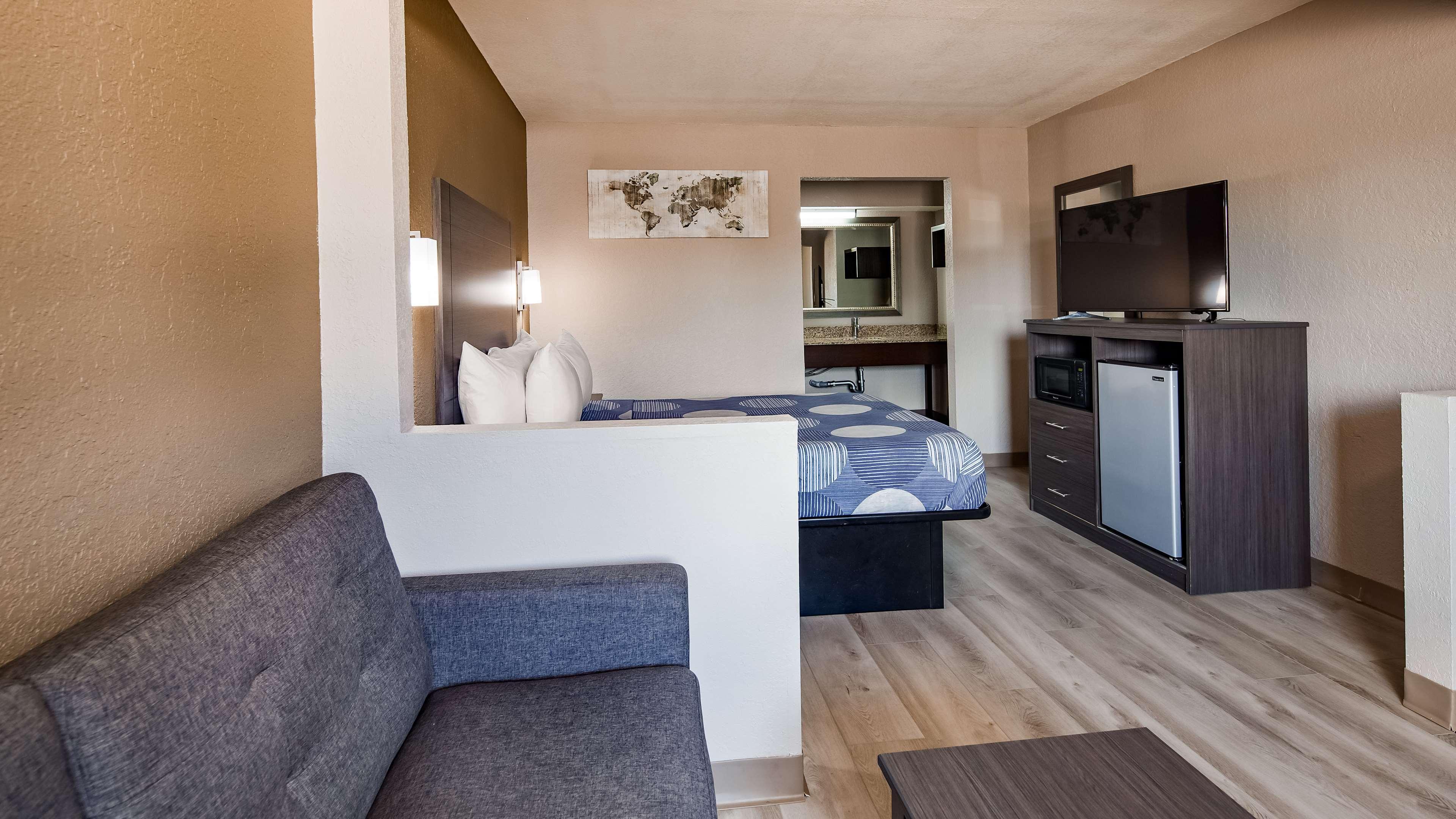 Surestay Hotel By Best Western Олатей Екстериор снимка
